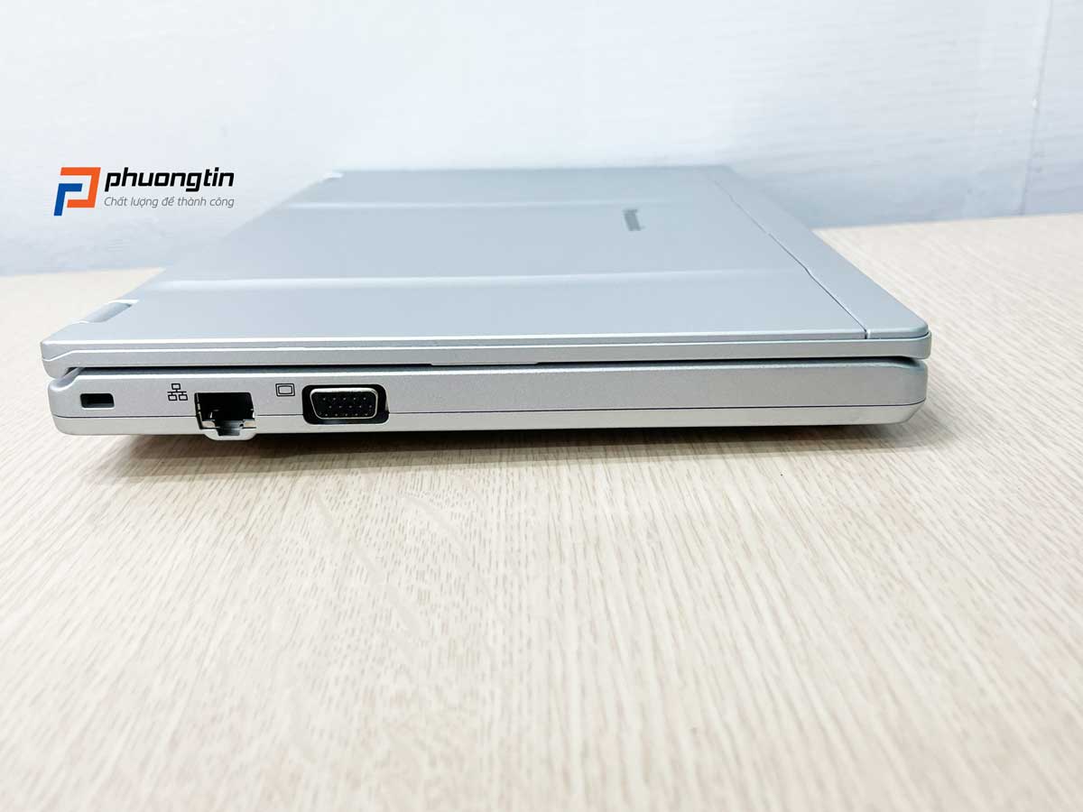 Panasonic Toughbook CF-SZ5(i5 6300U/ 4GB/ SSD 128GB/intel
