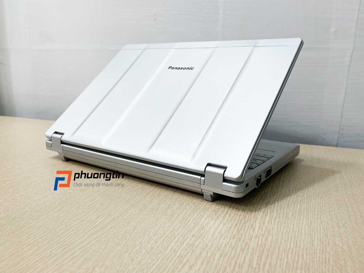 Panasonic Toughbook CF-SZ5(i5 6300U/ 8GB/ SSD 256GB/intel)